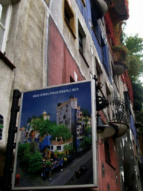 Wiedeń. Hundertwasserhaus. Foto: Liliana Kołłątaj