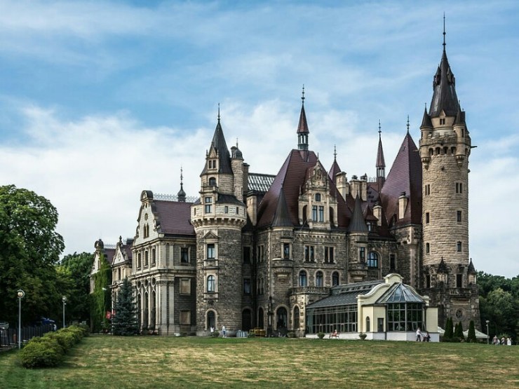 pałac moszna_-_wschodnie_skrzydło