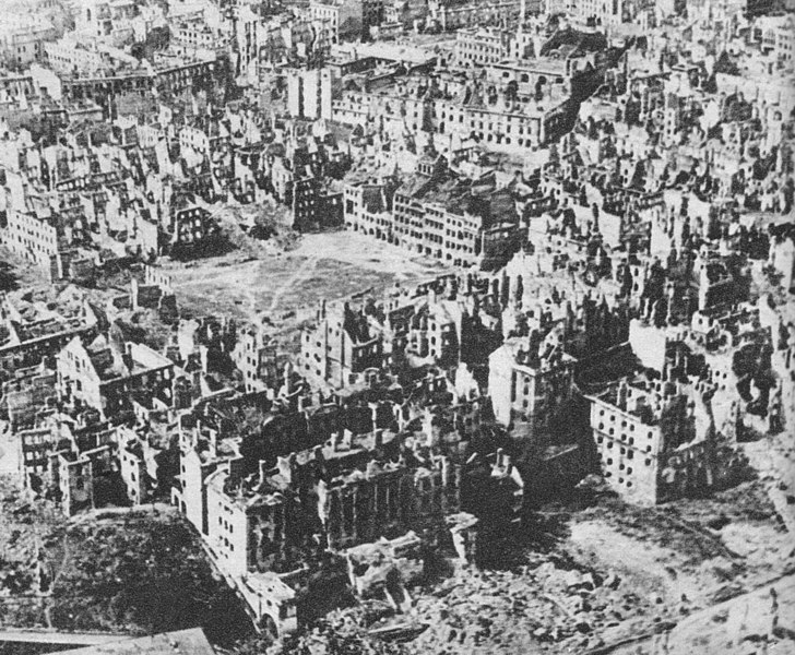 728px-Destroyed_Warsaw,_capital_of_Poland,_January_1945