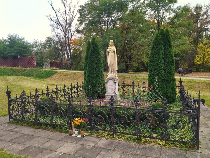 Madonna przy kościele św. Jozafata