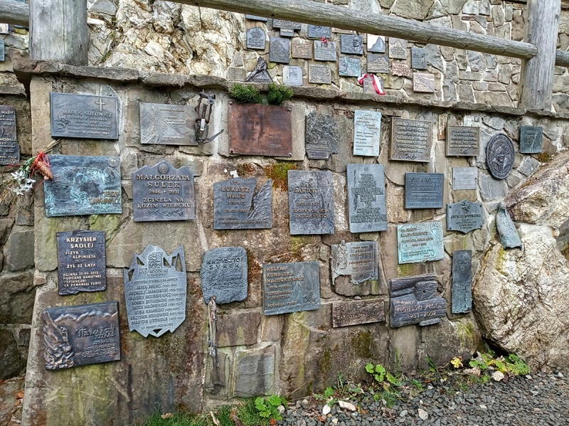 Wiktorówki Ściana Pamięci