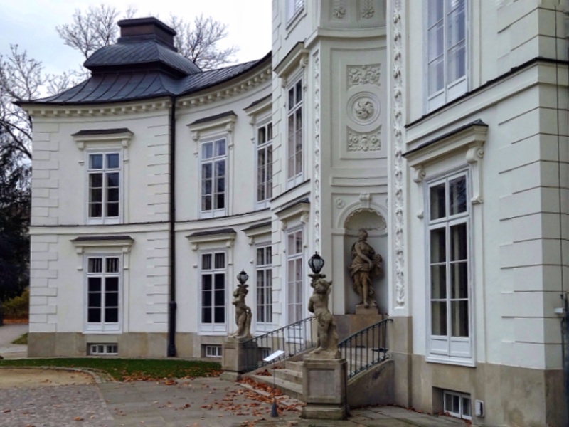 Łazienki Królewskie Pałac Myślewicki, fronton