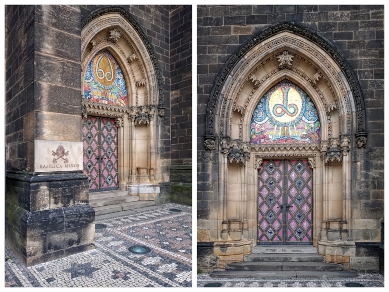 Praga Wyszehrad. Wejście do bazyliki