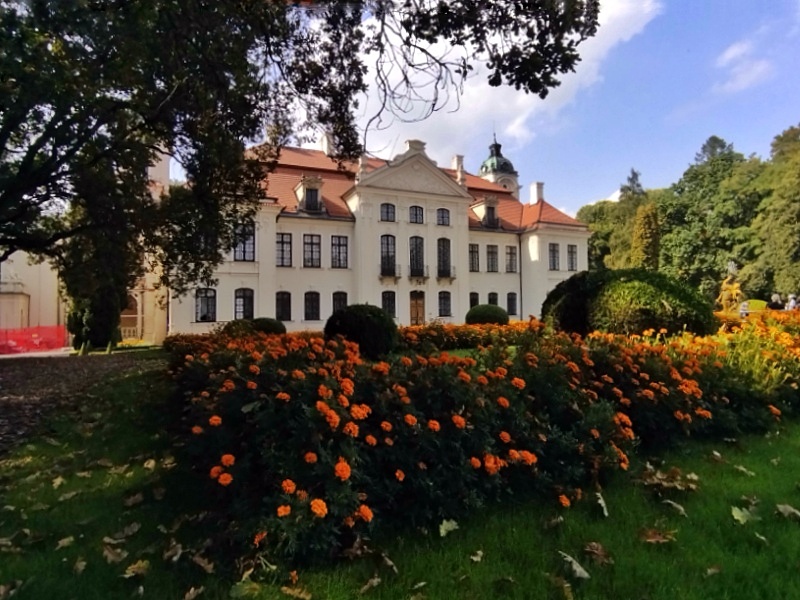 Kozłówka pałac Zamoyskich elewacja od strony ogrodu