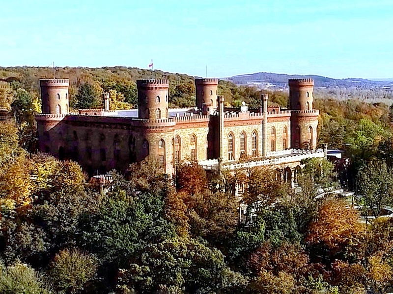 Kamieniec Ząbkowicki Pałac Marianny Orańskiej