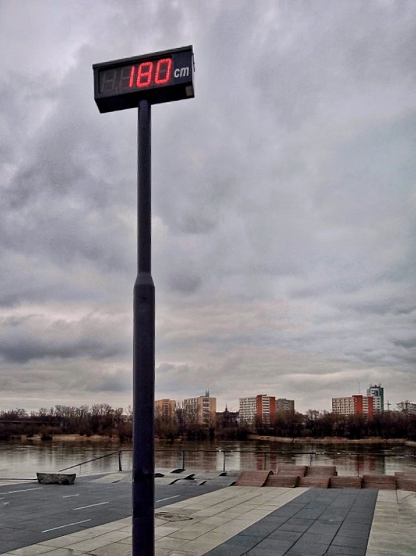 Wodomierz elektroniczny na bulwarach