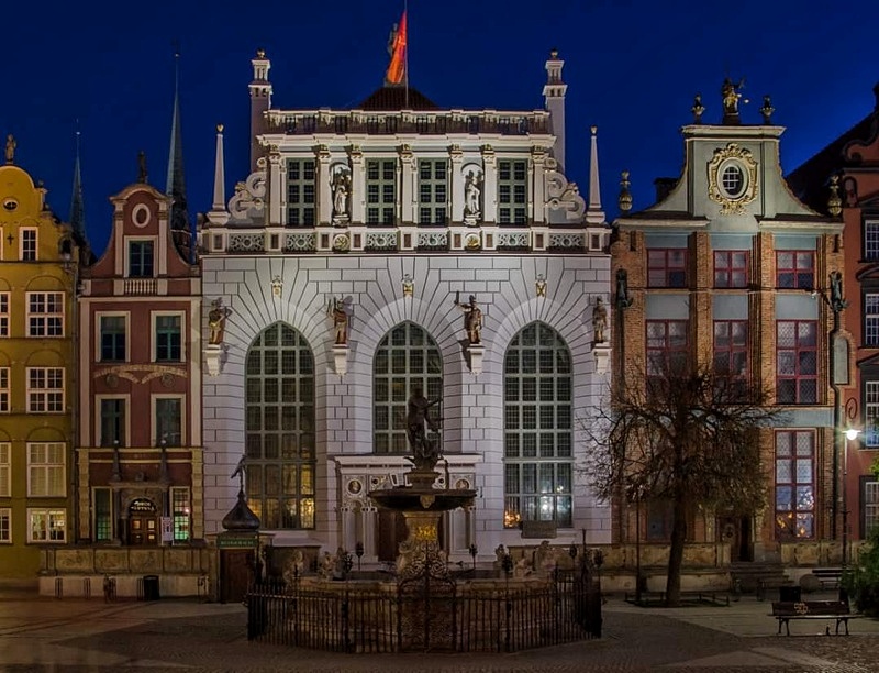 Gdańsk Dwór Artusa i fontanna Neptuna