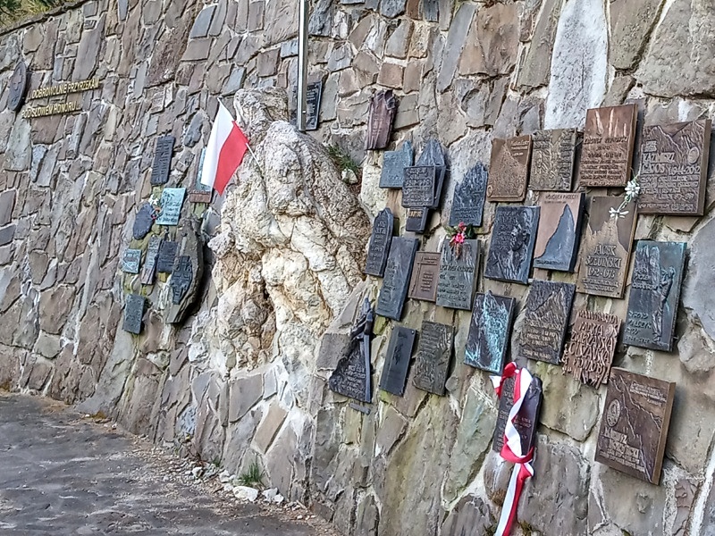 Wiktorówki. Ściana Pamięci