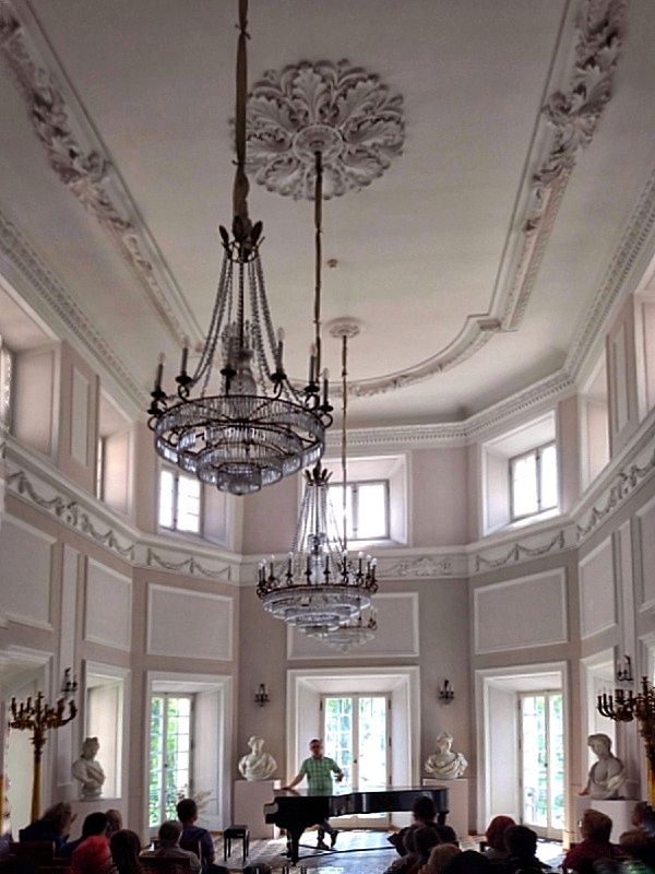 Otwock Wielki sala balowa