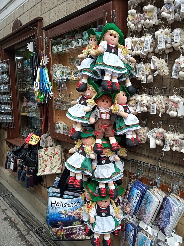Hallstatt laleczki regionalne