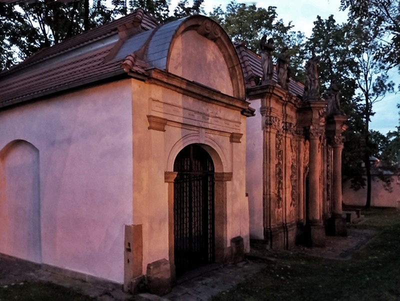 Jelenia Góra. Kaplice dawnego cmentarza ewangelickiego. Foto: Liliana Kołłątaj